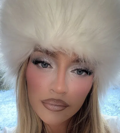 icy makeup