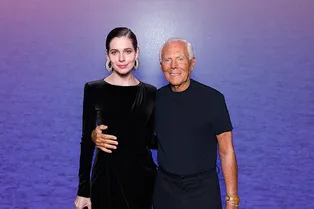 Юлия Снигирь осталась в восторге от новой коллекции Giorgio Armani, а поклонники — от ее образа