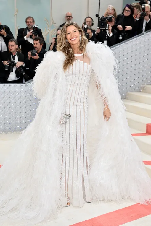 Жизель Бюндхен на Met Gala-2023