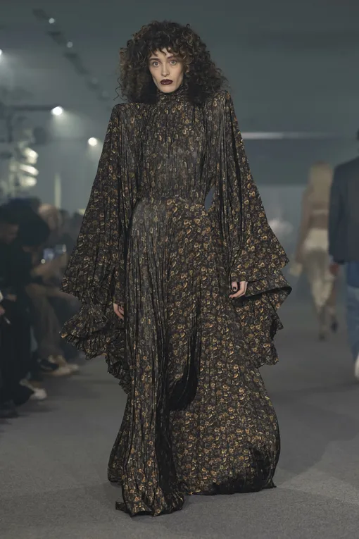 Vetements, весна-лето 2025