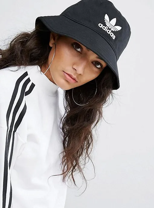 Панама с логотипом adidas Originals, 1385 руб. (на сайте Asos)