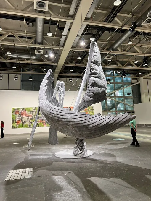 Экспонат на выставке Art Basel в Швейцарии